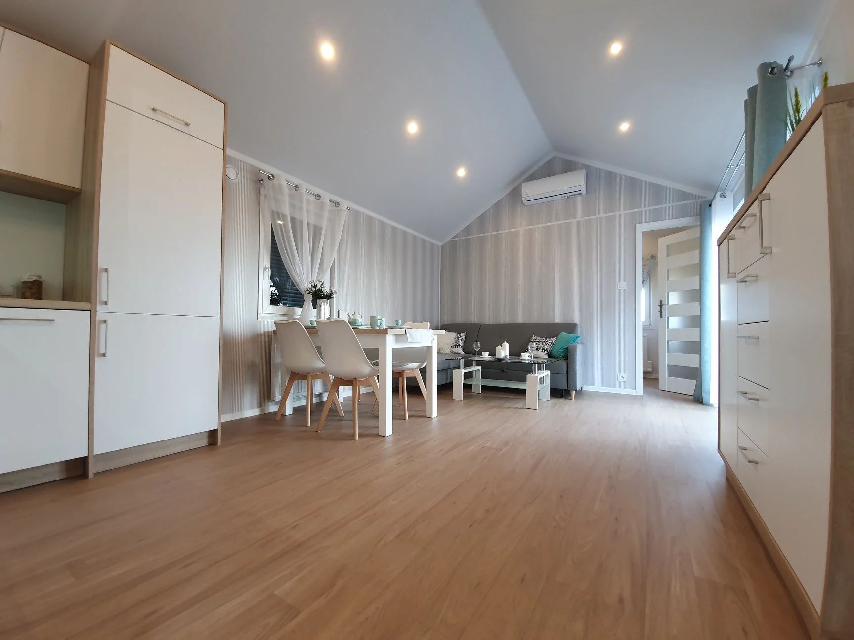 Modernes Mobilheim – Maße 12 × 4 m – Bild 3