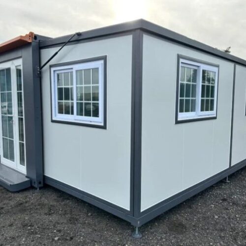 Mobiles Minihaus mit zwei Schlafzimmern und Küche – Modell Deluxe Stahlworks